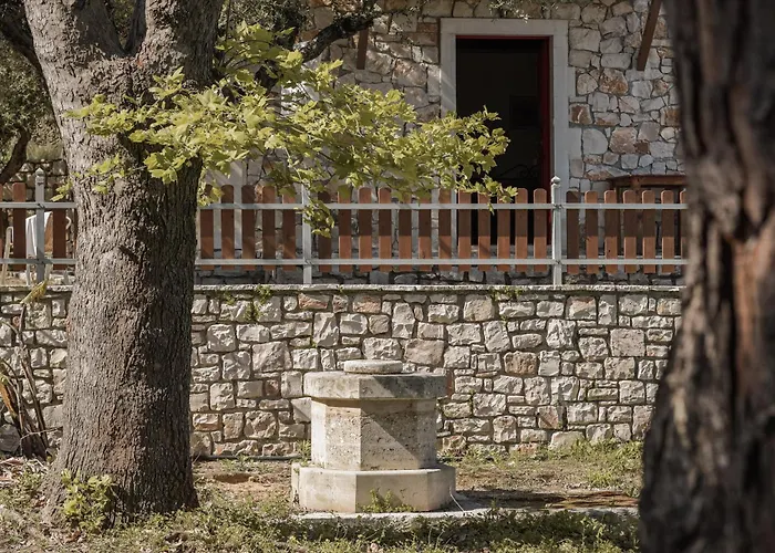Lithies Farm Farma Vasilikí