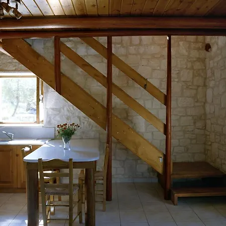 Lithies Farm Vasilikí