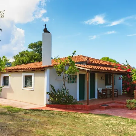 בית חווה Lithies Farm Vasilikí